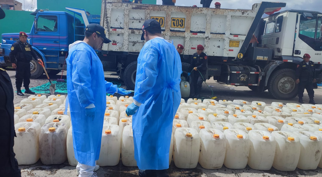 Huancayo: Policía logró decomisar más de nueve toneladas de ácido sulfúrico