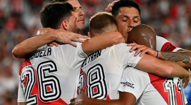 River Plate golea y queda escolta en el fútbol argentino