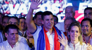 Santiago Peña gana por amplio margen las elecciones presidenciales de Paraguay