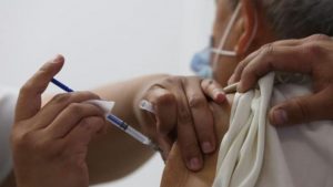 Ecuador y Perú emprenden vacunación contra polio, sarampión y rubéola en la frontera
