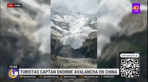 China: turistas captaron enorme deslizamiento de nieve