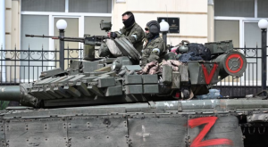 Mercenarios rebeldes rusos retrocederán para evitar derramamiento de sangre, anuncia su líder