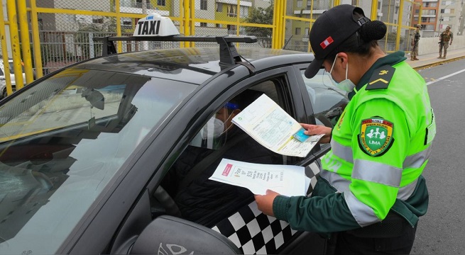 Estas son los nuevos montos de multas para conductores de taxi y otros servicios