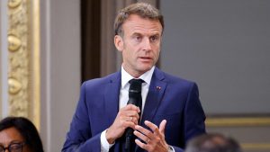 Francia: Macron anuncia ley para reparar daños por disturbios