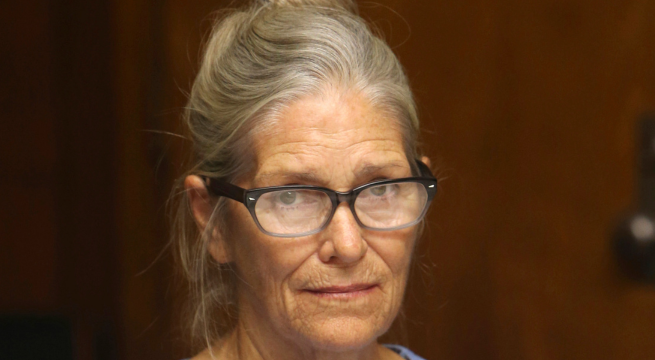 Leslie Van Houten, seguidora de Charles Manson, sale de prisión luego de 50 años