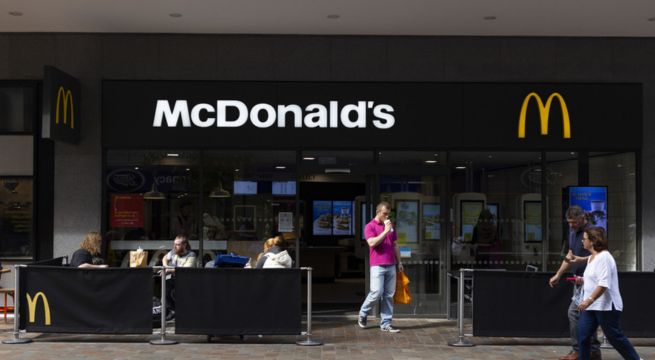 Más de 100 empleados denunciaron ser víctimas de agresión sexual en McDonald’s 