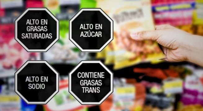 Octógonos: alimentos y bebidas deben contar con adhesivos de difícil remoción