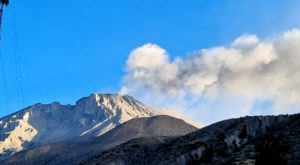 Volcán Ubinas: presenta dos nuevas explosiones, sumando 17 detonaciones en Moquegua