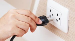 Qué electrodomésticos debes desenchufar para ahorrar en el recibo de luz