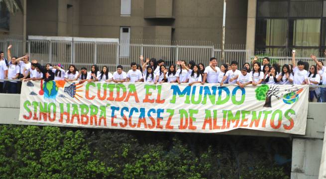 Adolescentes y jóvenes se movilizan para hacer frente a efectos del cambio climático