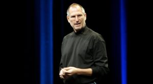 Steve Jobs: cómo una simple pregunta cambió su vida y puede cambiar la tuya