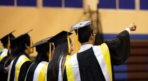 Qué no deben pedirte por tramitar tu bachiller o título universitario