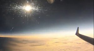 Viral: así se vio el eclipse solar desde un avión | VIDEO