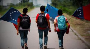 Qué requisitos debes cumplir para regularizar tu situación migratoria en el Perú