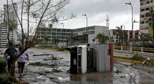 México: 11 peruanos estarían desaparecidos por paso del huracán Otis