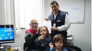 Ricardo Morán inscribe a sus hijos Catalina y Emiliano en Reniec