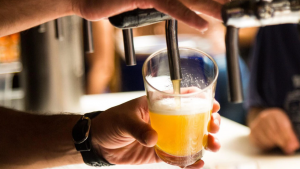 ¿Ofrece el alcohol beneficios para la salud?