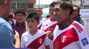 Desde Cuyocuyo, Puno, a La Paz: el Neymar peruano llegó para alentar a la blanquirroja