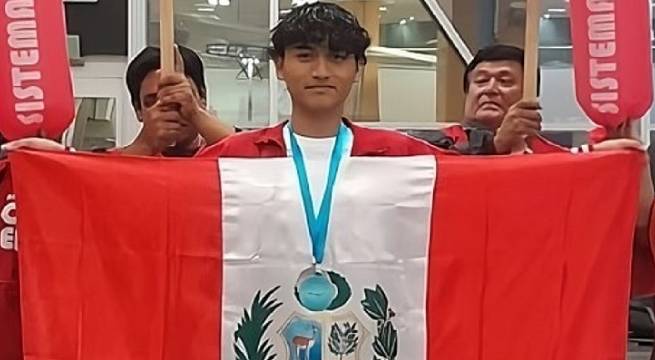 Estudiante peruano gana dos medallas en Olimpiada Internacional de Física