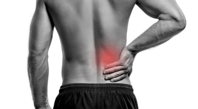 El constante dolor de espalda podría ser signo de un cáncer