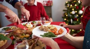 Cinco formas de evitar subir de peso en Navidad