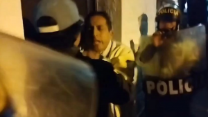 Cajamarca: procurador municipal agrede a sacerdote mientras rezaba para impedir desalojo