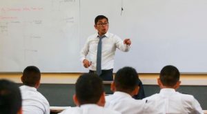 ¿Cuándo cobrar el bono para docentes y auxiliares de Perú?