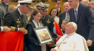 Papa Francisco recibe a comitiva de B.A.P. Unión de la Marina de Guerra