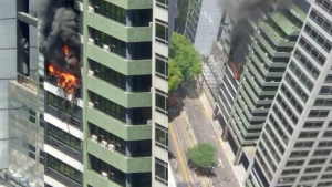 Explosión en edificio cercano a Ministerio del Trabajo de Argentina: habrían personas atrapadas