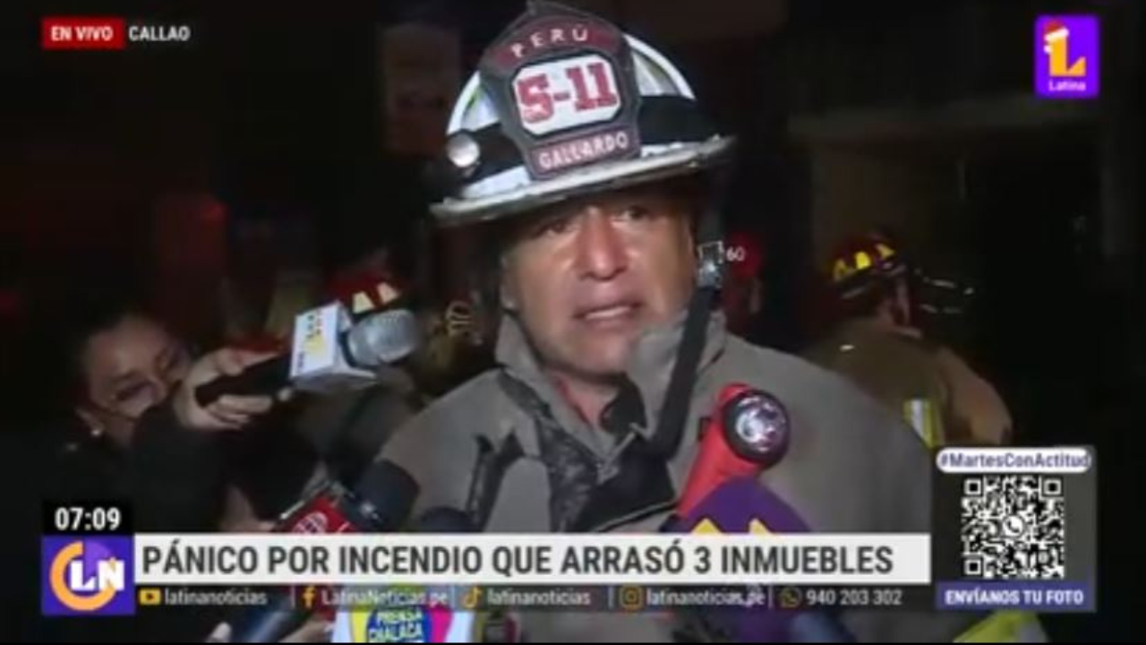 Callao: incendio en almacén de llantas deja viviendas aledañas afectadas | VIDEO 