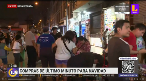 Juguetes y compras de último minuto: Así se vive las horas previas a la Navidad en el Mercado Central