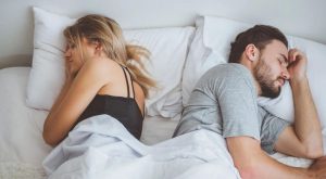 ¿Duermes mal? Estudio afirma que puede ser culpa de tu pareja