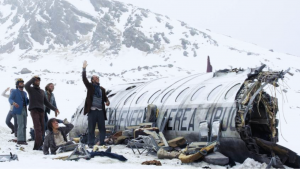 Las cartas reales de los sobrevivientes a la tragedia en los Andes retratada en ‘La sociedad de la nieve’