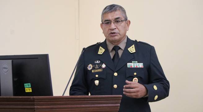 Gral. Víctor Zanabria es el nuevo comandante general de la PNP