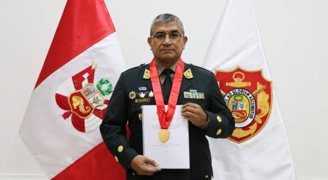 Quién es el general Víctor Zanabria, el nuevo comandante general de la PNP