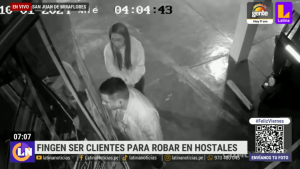 Hombre y mujer fingen ser pareja para asaltar un hostal en San Juan de Miraflores | VIDEO 