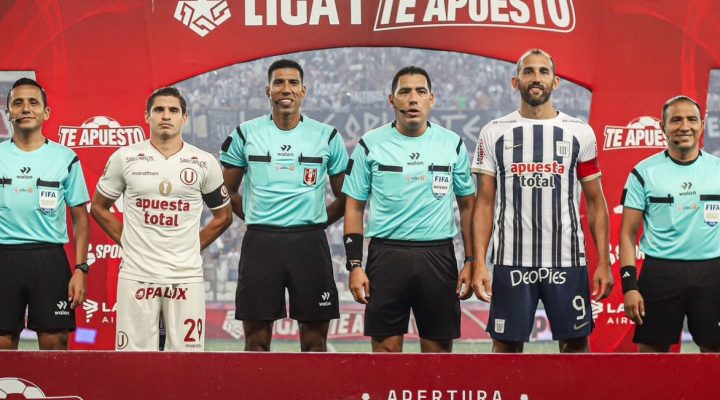 Alianza Lima perdió ante Universitario en el clásico del fútbol peruano 2024.