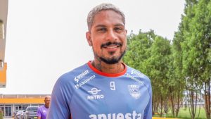 ¿Cuánto cuesta la camiseta de Paolo Guerrero en la UCV?