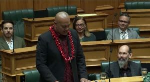 Parlamentario muere durante carrera benéfica| VIDEO