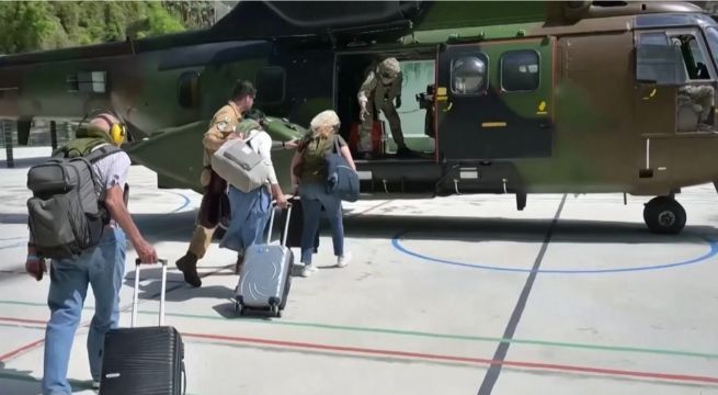 Haití: evacúan de emergencia en helicópteros a ciudadanos franceses | VIDEO
