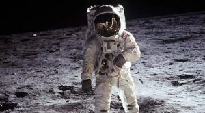 ¿Puede sobrevivir un astronauta en el espacio sin utilizar su traje?