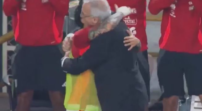 El fraterno abrazo de Lapadula y Fossati tras golazo de Quispe | VIDEO