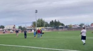 Futbolista amateur muere en pleno partido tras sufrir paro cardiaco