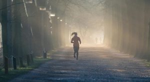 Joven pierde la vida mientras hacía ejercicios en parque