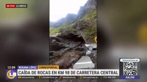Carretera Central bloqueada por caída de rocas a causa de las lluvias 