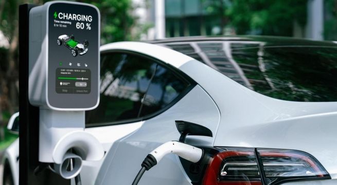 Venta de vehículos electrificados alcanza cifra histórica en el 2023