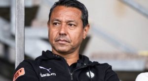 Anuncian a Nolberto Solano como nuevo entrenador de equipo inglés: esto se sabe