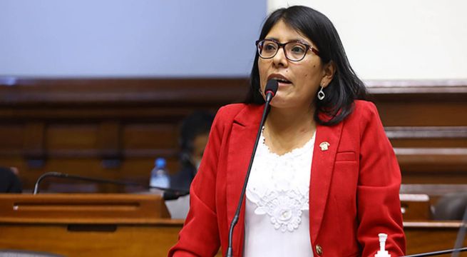 Congresista Margot Palacios presenta su renuncia irrevocable a Perú Libre