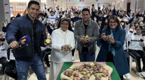 Avance de documental de «Nuestra Papa» fue presentado en colegios: así reaccionaron los niños