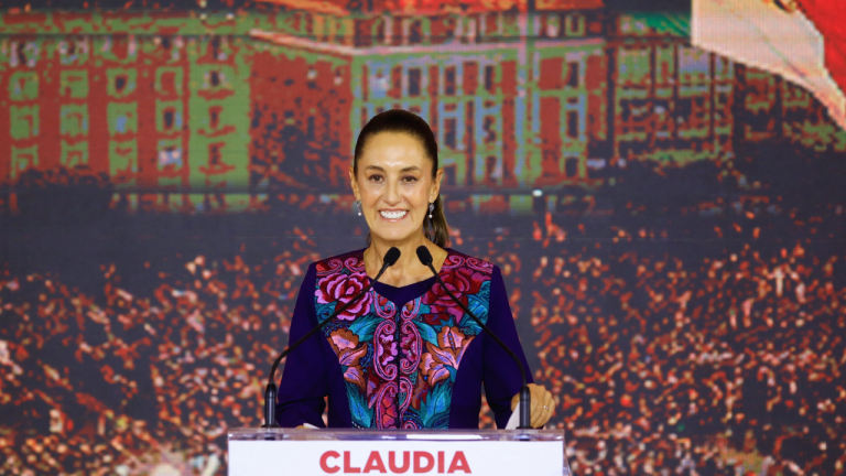 Quién es Claudia Sheinbaum, la primera presidenta de México | VIDEO